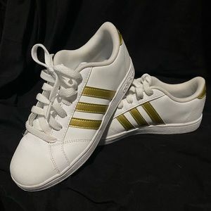 Adidas Neo Gold & White kids sz. 3.5 womens 5